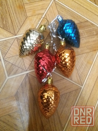 продам новогодние ёлочные игрушки шишки Донецк - изображение 3