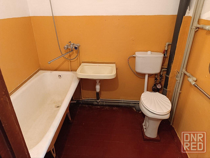 продам 1 комнатную квартиру на зугрэс -2 Зугрэс - изображение 1