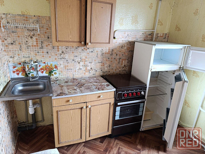 продам 1 комнатную квартиру на зугрэс -2 Зугрэс - изображение 2