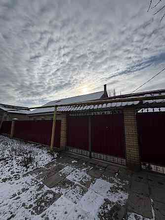 2 дома в центре Гвардейки(ориентир 5 больница) дг Макеевка