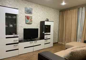 Cдaeтся 2к на длитeльный cрок Ворошиловском районе Донецк