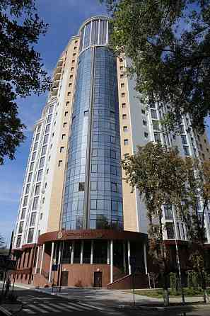 Продам квартиру 103м2 в Новом обкомовском доме Донецк