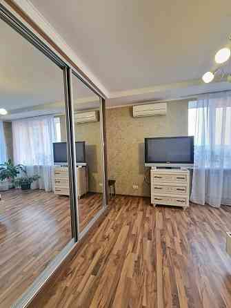 Сдаётся крупногабаритная однокомнатная квартира Район: Буденновский Донецк