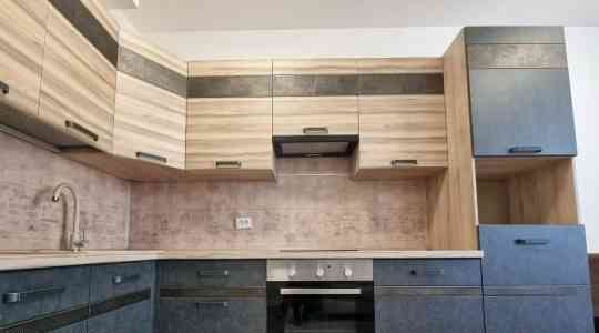 Сдaетcя абсолютно новая двухкомнатная квартира Ворошиловский район Донецк