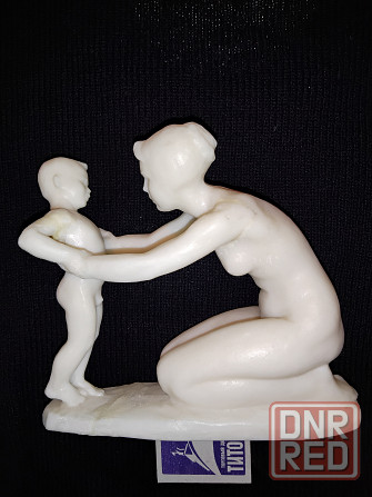 Статуэтка , мать и сын , керамика . Макеевка - изображение 2