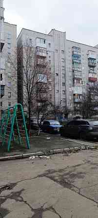 2комнатная квартира в центре Ясиноватая Ясиноватая