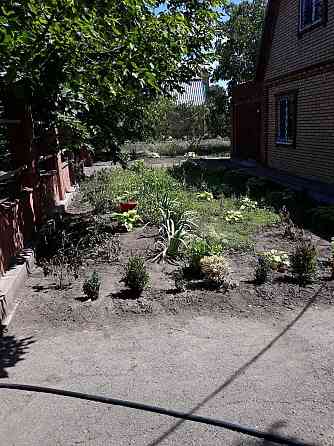 Продам 2х эт дом и га земли в поселке Новониколаевка Донецк