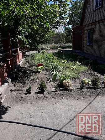 Продам 2х эт дом и га земли в поселке Новониколаевка Донецк - изображение 5