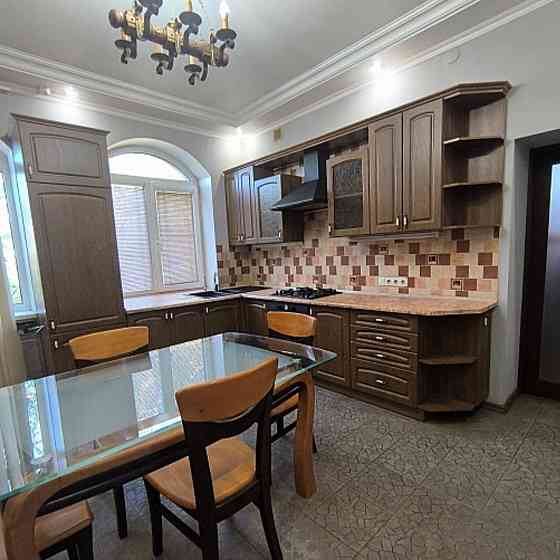 2-х этажный дом в Буденновском районе Донецк