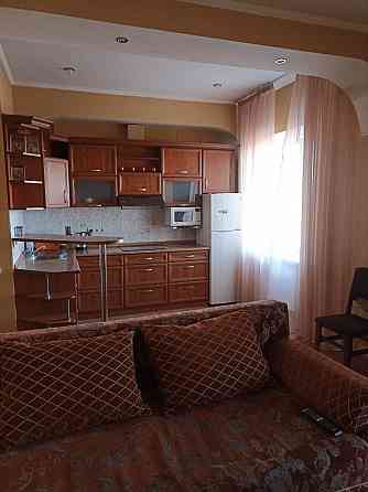 Сдам квартиру посуточно центр Донецка Донецк