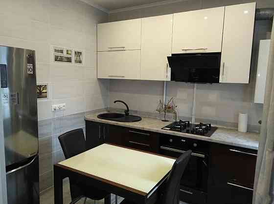 Аренда 3к трехкомнатной квартиры в Ворошиловском районе Этаж 3/5. Площадь 55 м². Донецк