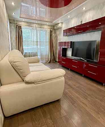 Аренда 3к трехкомнатной квартиры в Ворошиловском районе Этаж 3/5. Площадь 55 м². Донецк