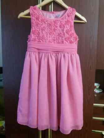 Продам платье для девочки рост 140 см Донецк