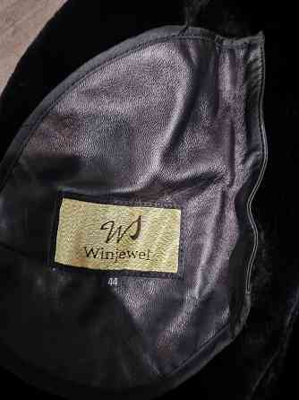 Продам натуральную дублёнку.Мягкая, тёплая с натуральным мехом. Донецк