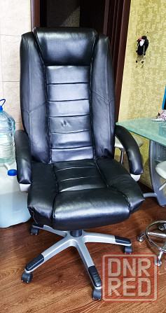 Крупное кресло. кожа. Донецк - изображение 2