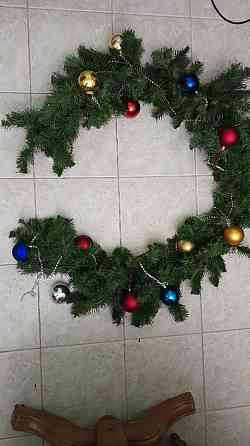 искусственная еловая гирлянда хвойная с елочными игрушками 2м Донецк
