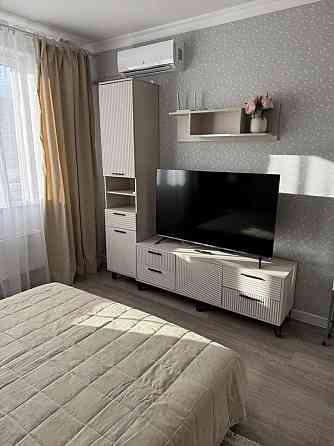 Сдаётся однокомнатная квартира в Ворошиловском районе на площади Конституции. Донецк