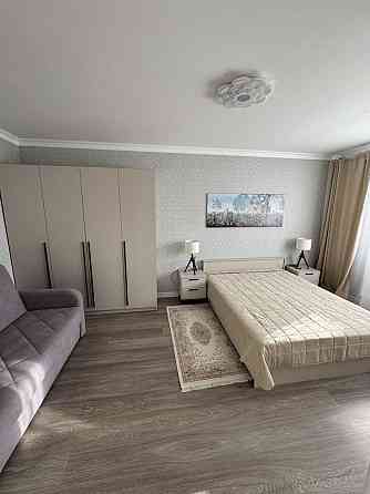 Сдаётся однокомнатная квартира в Ворошиловском районе на площади Конституции. Донецк