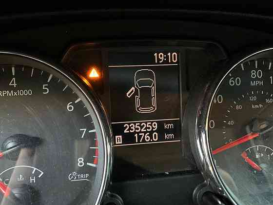 Продам срочно надежный кроссовер Nissan Rogue 2.5 2011г Макеевка