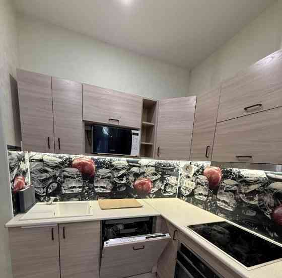 Сдается двухкомнатная квартира в Ворошиловском районе, донгуу, Крытый рынок Донецк