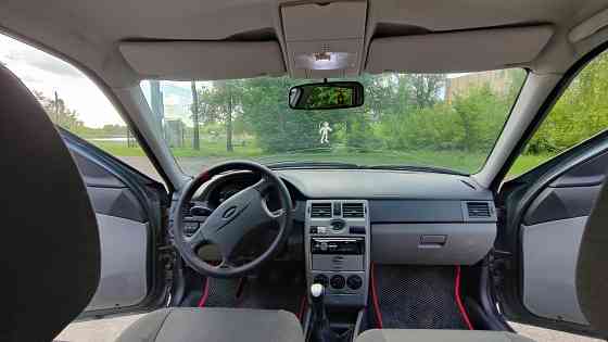 Продам машину Лада Приора Макеевка