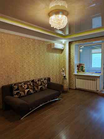 Продам 4-х комн. кв. ул. Высоцкого, дорогой ремонт, встроенная мебель. Донецк