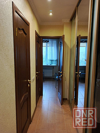 Продам 4-х комн. кв. ул. Высоцкого, дорогой ремонт, встроенная мебель. Донецк - изображение 3