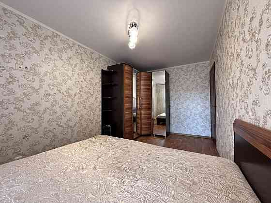 Cдаю трёшку, недавно сделан фасад, подъезд чистый и аккуратный. Ильичёвский район. Мариуполь