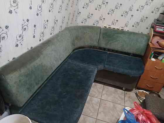 Продам кухонный уголок Донецк