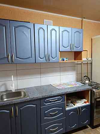 Сдается двухкомнатная с косметическим ремонтом, ориентир Маяк Донецк