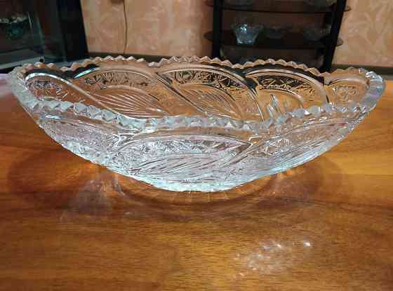 Продам хрусталь салатницу Донецк