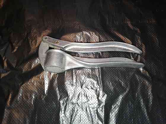 Пресс для чеснока (чеснокодавка, чеснокодавилка). ссср. Стаханов