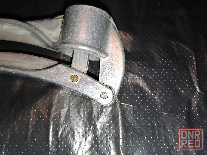 Пресс для чеснока (чеснокодавка, чеснокодавилка). ссср. Стаханов - изображение 6