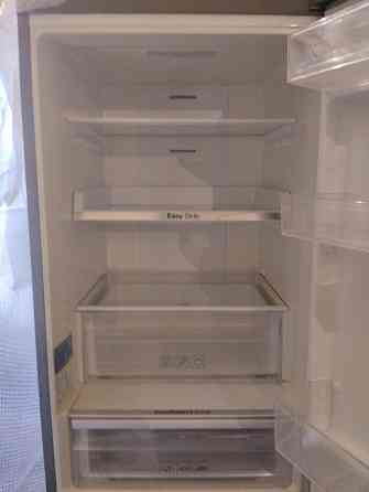 Продам холодильник Samsung Зугрэс