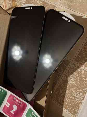 Защитное стекло Антишпион на Айфон 11 Донецк