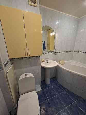 Сдам 3-х комнатную 72 м², 2/9!!! на Донском (Первый квадрат). Холл. Ремонт . Донецк