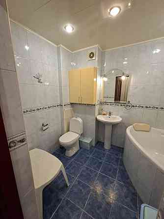 Сдам 3-х комнатную 72 м², 2/9!!! на Донском (Первый квадрат). Холл. Ремонт . Донецк