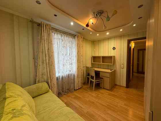 Продам 3 ком.кв Калининский район, проспект Ильича, Больница Калинина, Молоко Донецк