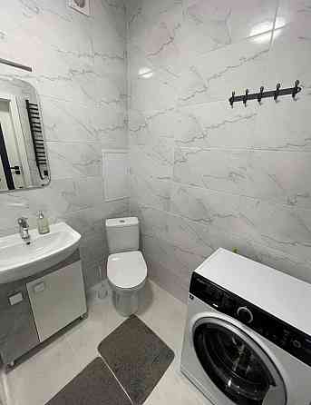 Мариуполь центр Бульвар Шевченка рынок Космос 1к Мариуполь