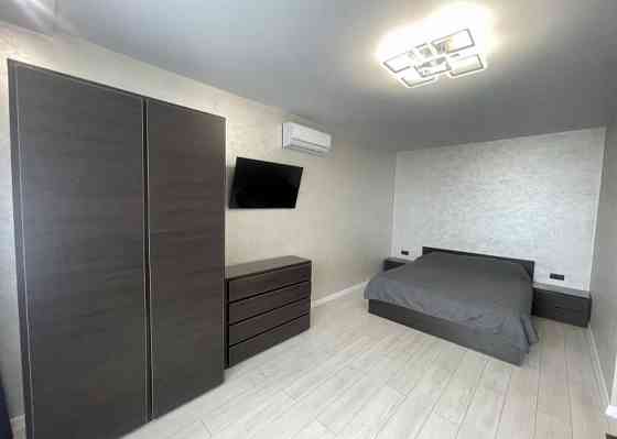 Мариуполь центр Бульвар Шевченка рынок Космос 1к Мариуполь