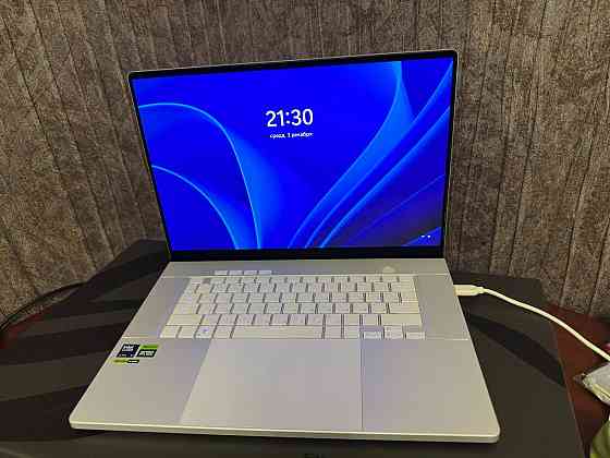 Мощный тонкий лёгкий геймер ноут Asus Rog Zephyrus Донецк