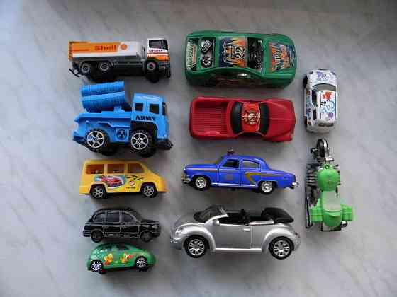 Набор солдатиков и машинок Макеевка