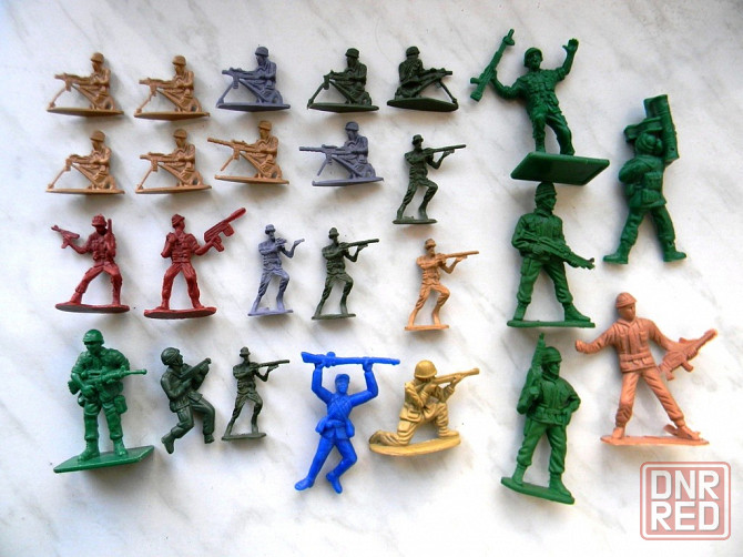 Набор солдатиков и машинок Макеевка - изображение 5