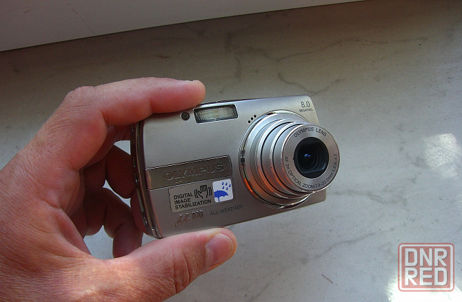 Цифровой фотоаппарат olympus m 810+зарядное+карта памяти Донецк - изображение 1