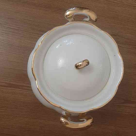 Прoдaётся opигинaльная винтaжная супница(бфз, усср) конца 1970-x Донецк