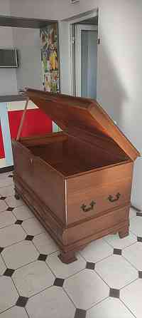 Стариный сундук с выдвижн. ящиками,отреставрирован Донецк
