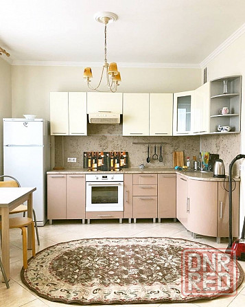 Сдам в аренду однокомнатную квартиру на Набережной в Ворошиловском районе Донецка. Донецк - изображение 1