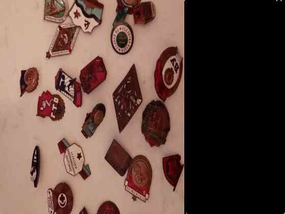 Значки все в тяжолом метале Донецк