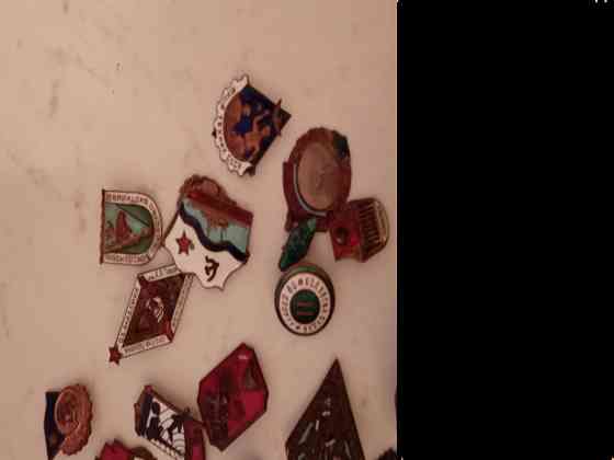 Значки все в тяжолом метале Донецк