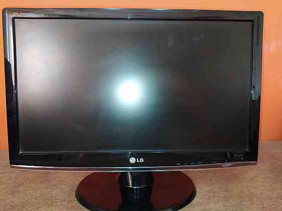 Монитор для компьютера 21,5 дюйма Макеевка